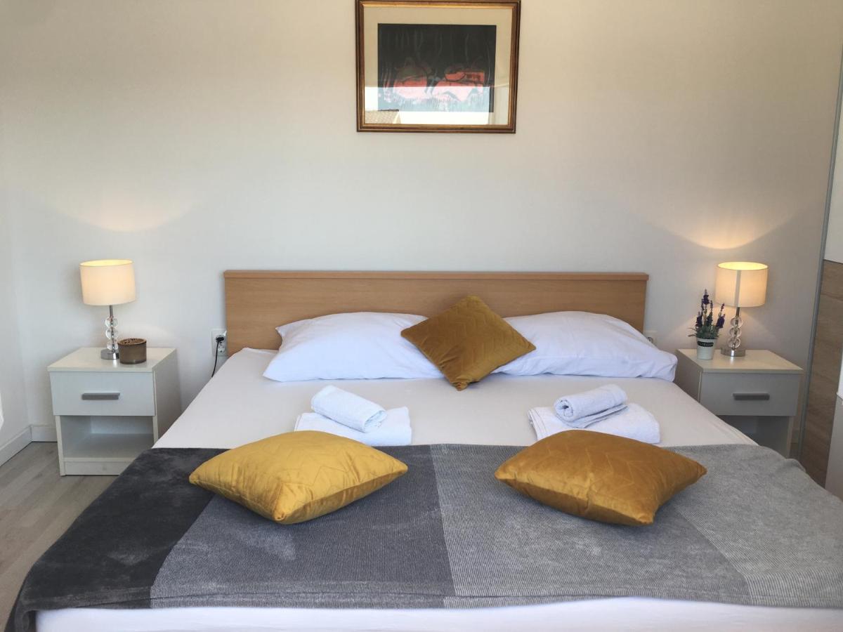 Kairos Lägenhet Trogir Exteriör bild
