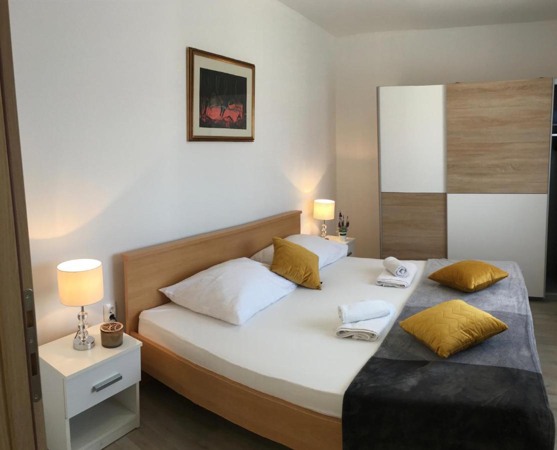 Kairos Lägenhet Trogir Exteriör bild