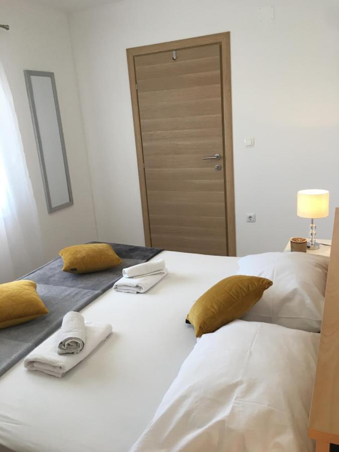 Kairos Lägenhet Trogir Exteriör bild