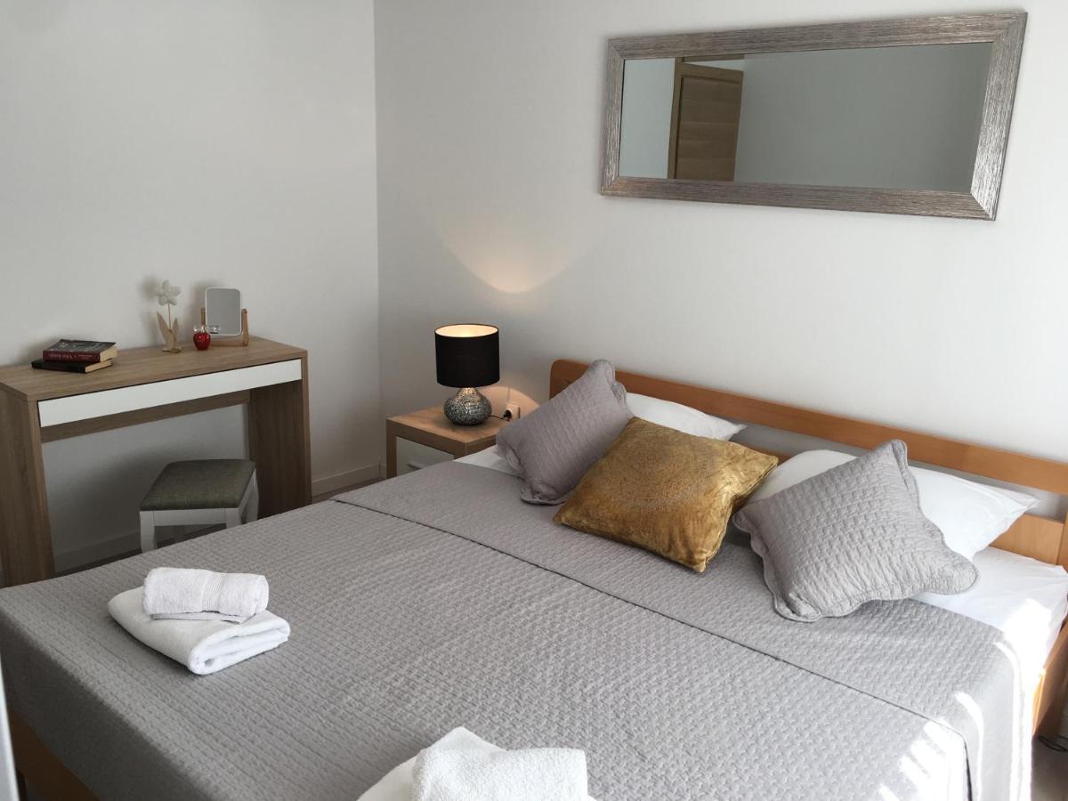 Kairos Lägenhet Trogir Exteriör bild